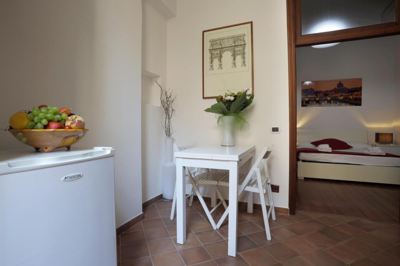 Borgo Pio 91 2* Roma